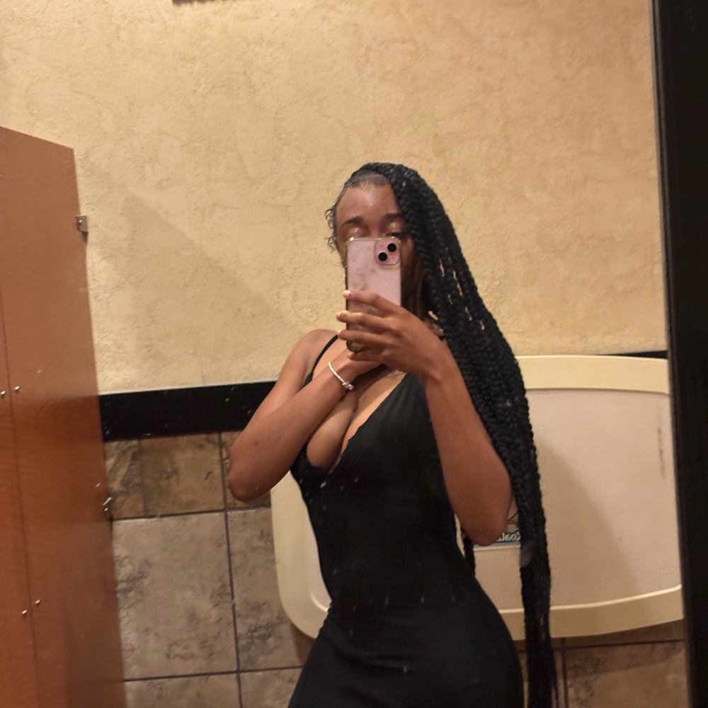 Meet your Posher, Iysis